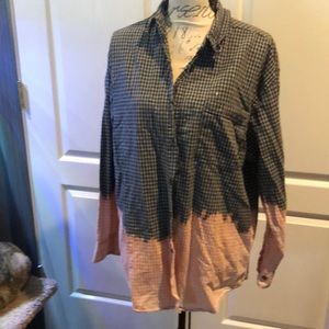 Premier International mens button down shirt.   Unisex